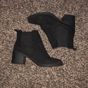 Black Chelsea Boots